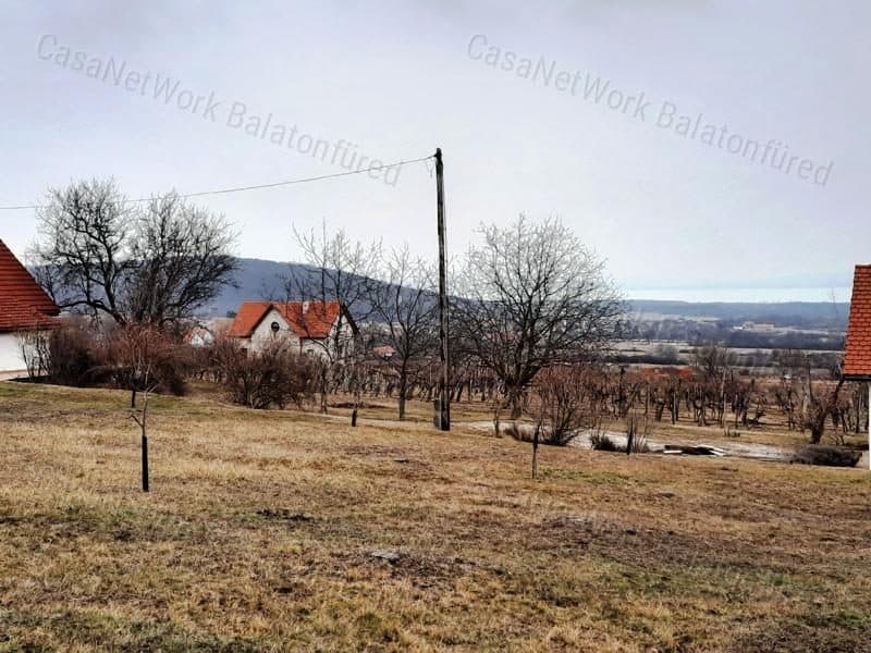 PANORAMAUSBLICH - Kleingarten in Dörgicse zu verkaufen