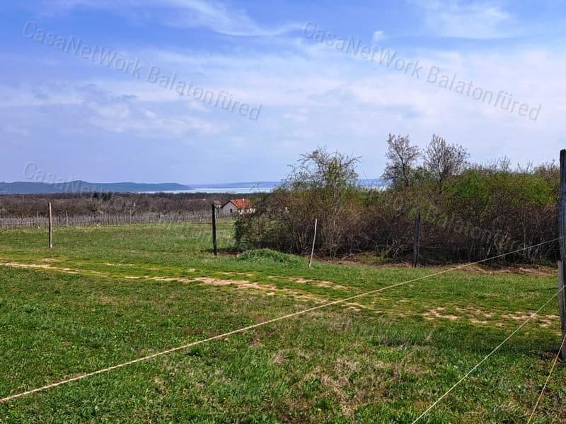 Bauland – Landwirtschaftsfläche in Balatonudvari