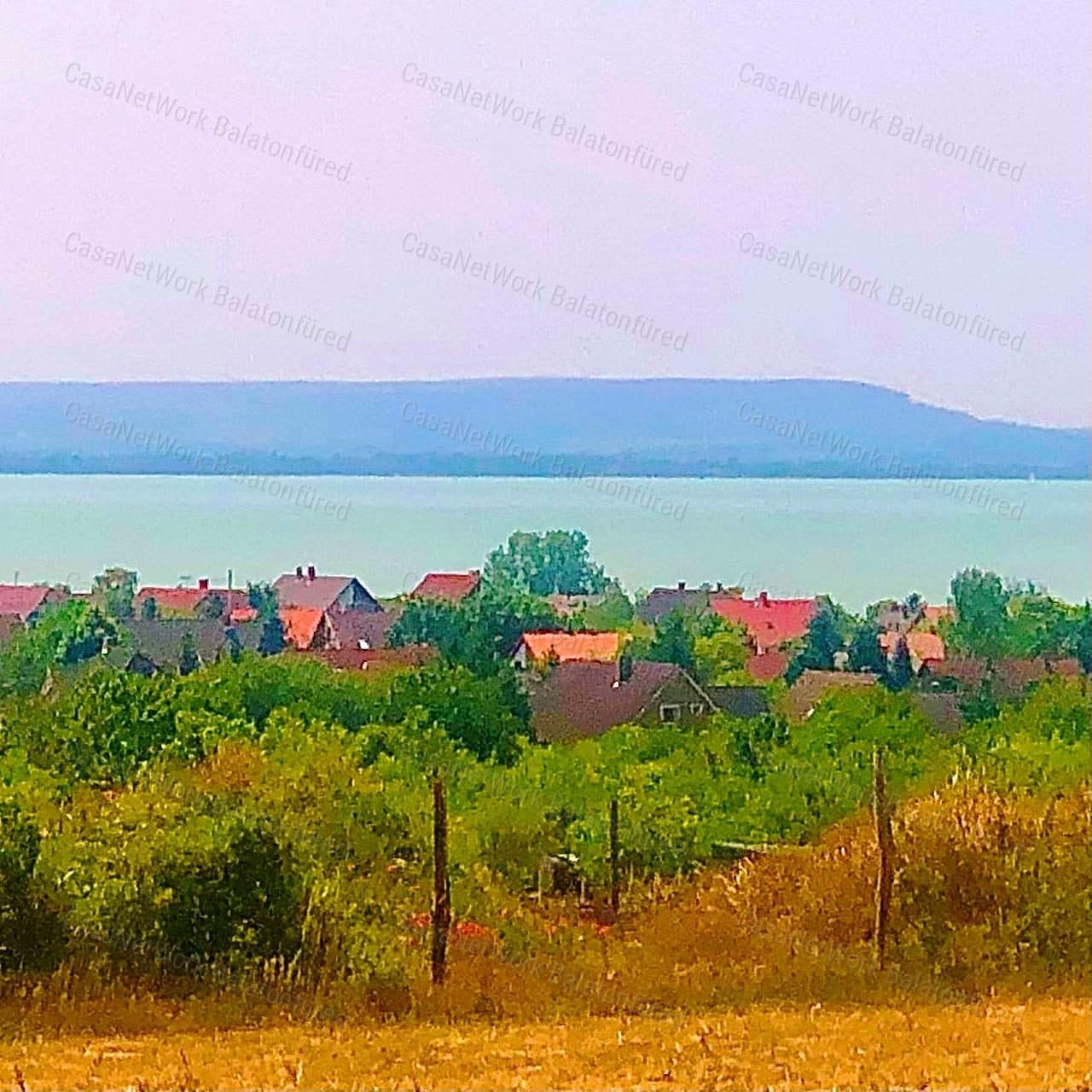 Weinbau- und Gartenbaugrundstück mit Balaton-Panorama in Balatonakali